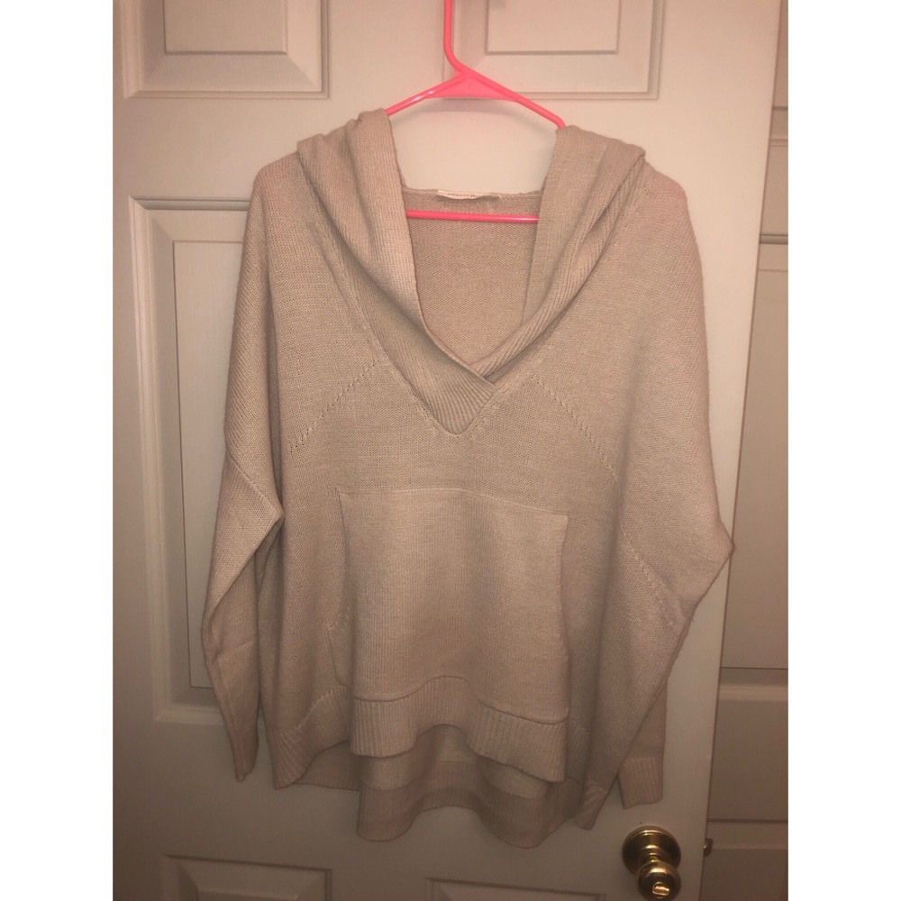 American threads cream pullover with hoodie